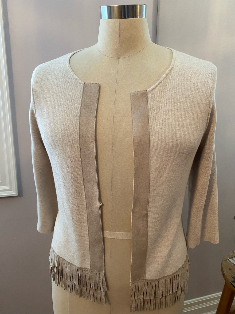 Chicos cream Carsigan with tessels
Ladies size S